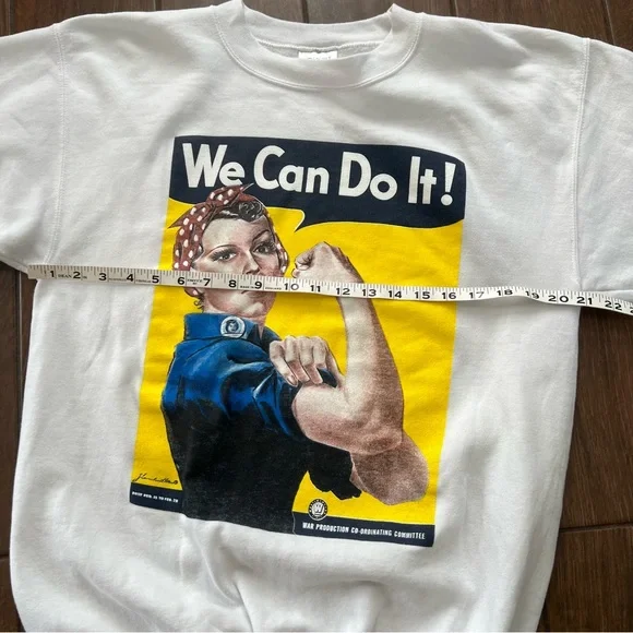 Rosie the Riveter "We Can Do It" White Graphic Unisex Sweatshirt sz M - Picture 5 of 7